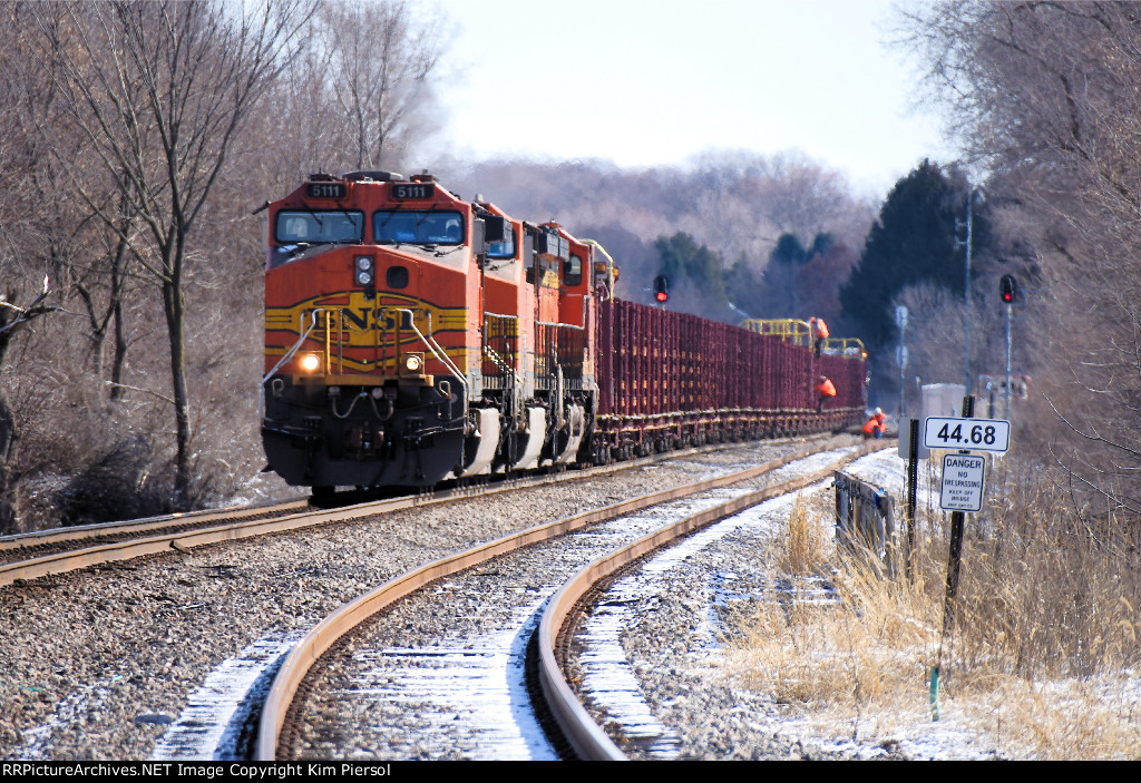 BNSF 5111 Tie Delivery Train